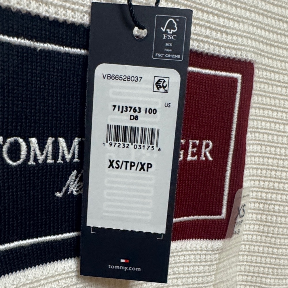Tommy Hilfiger Cream Knit Crewneck with Navy and Burgundy Patch - Picture 4 of 4
